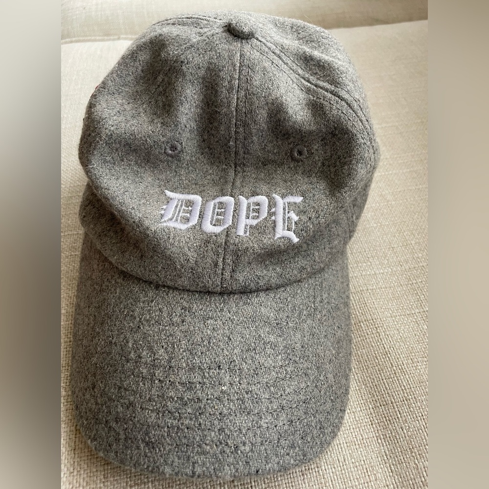 Tilly’s Ballcap - Onesize NWT gray hat with “Dope” on front & roses on the sides